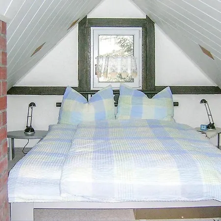 1 Bedroom Cozy In Ot *